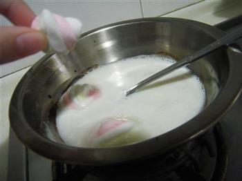 棉花糖奶昔的做法步骤4