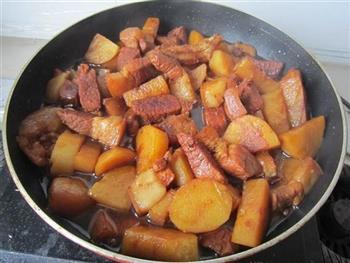 土豆烧牛肉的做法步骤14