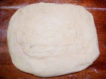 佛手豆沙面包的做法步骤1
