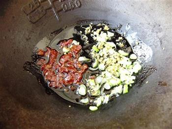 西红柿香菇烧豆腐的做法步骤4