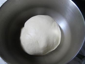 鲜奶QQ小面包的做法步骤4