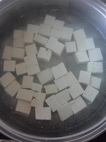 糖醋豆腐丁的做法步骤4