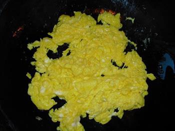 地皮菜炒鸡蛋的做法图解4