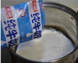 紫山药花生牛奶的做法步骤2