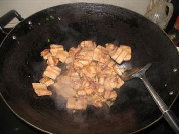 榨菜辣椒炒肉的做法步骤3