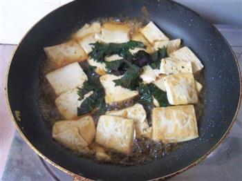 紫苏煎豆腐的做法步骤7