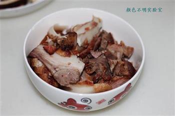 蒜苗香菇炒猪头肉的做法步骤3
