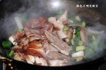 蒜苗香菇炒猪头肉的做法步骤6