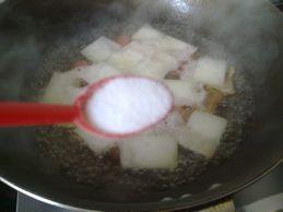 腊肉火腿冬瓜汤的做法步骤6