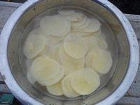 凉拌土豆片的做法步骤2