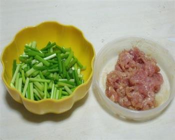 蒜苔肉丝的做法步骤2