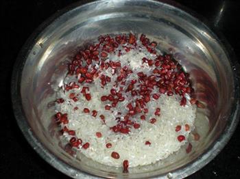 红豆小米粥的做法步骤2