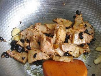 豉香回锅肉的做法步骤11