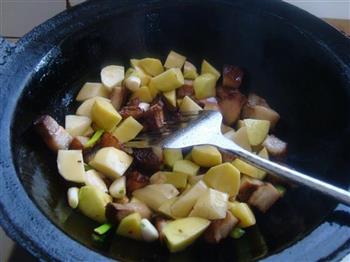 胡萝卜土豆炖肉的做法步骤3