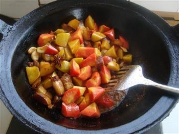 胡萝卜土豆炖肉的做法步骤5