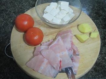 奶白番茄鱼汤的做法步骤1