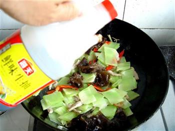 莴苣炒肉的做法步骤7
