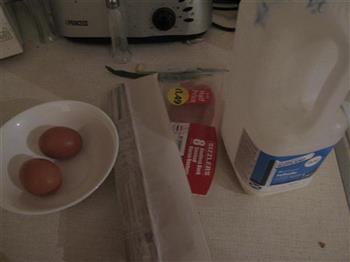 培根蛋酱意面的做法步骤1