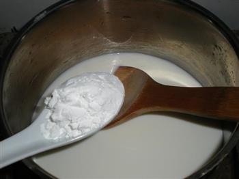 牛奶奶酪米糊的做法步骤2
