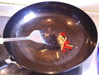 蒜苔腊肉的做法步骤2