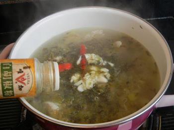 酸菜青鱼片汤的做法步骤10