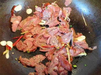 青椒炒牛腱子肉的做法步骤6