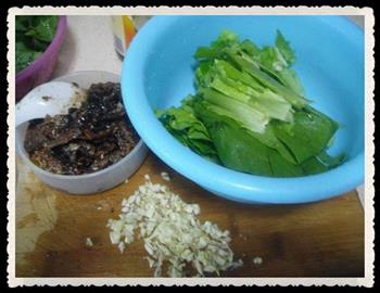 豆豉鲮鱼炒麦菜的做法步骤2