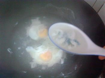 酒酿鸡蛋汤年糕的做法步骤3