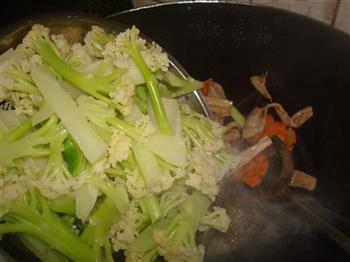 鹅肠带炒椰菜花的做法步骤4