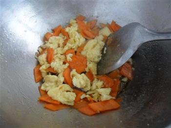胡萝卜炒鸡蛋的做法步骤5