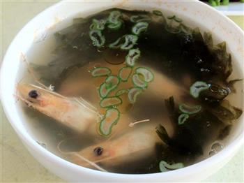 鲜虾紫菜汤的做法图解4