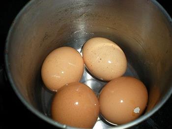 桂圆莲子鸡蛋羹的做法图解1