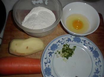 土豆丝蛋卷饼的做法步骤1
