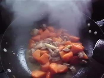 胡萝卜烧肉的做法图解8