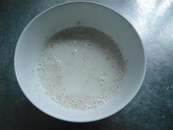 微波版牛奶燕麦粥的做法步骤3