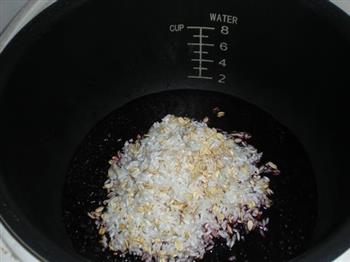 燕麦黑米粥的做法图解8