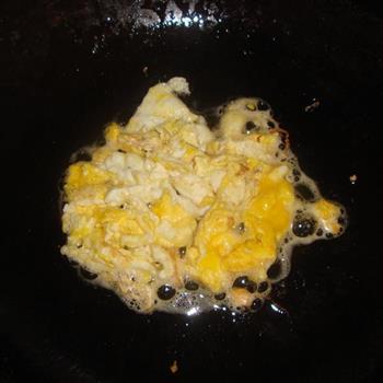 蛋炒饭的做法步骤2