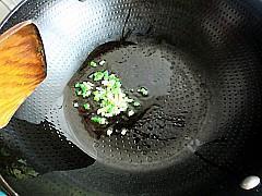 荠菜蚕豆豆腐羹的做法步骤5