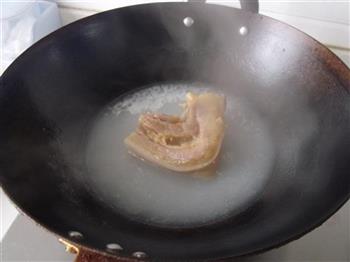 蒜香小炒肉的做法步骤1