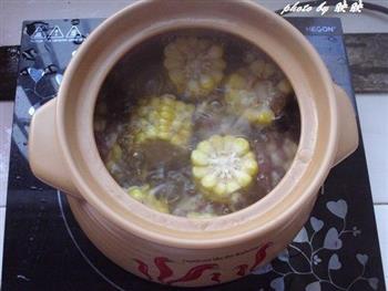 山药玉米肉丸汤的做法步骤1