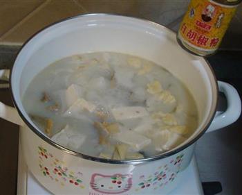 咸肉河蚌豆腐汤的做法步骤5