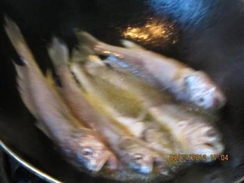 香煎小黄鱼的做法步骤4