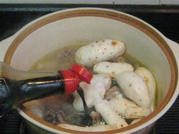 草鸡芋头砂锅煲的做法图解7