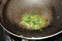 凉拌金针菇黄花菜的做法步骤7