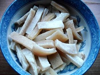芥菜疙瘩黄豆肉皮的做法步骤2