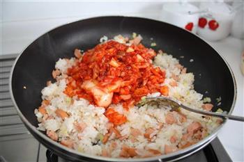韩式泡菜炒饭的做法步骤7