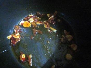 青椒炒猪肝的做法步骤2