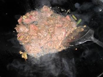彩椒炒牛肉的做法步骤5