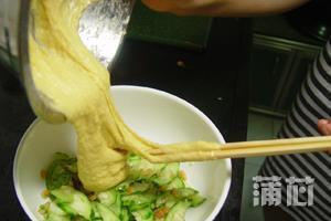 丝瓜虾米煎饼的做法步骤4
