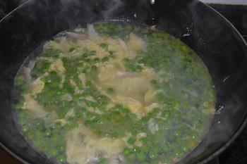 竹笋豌豆蛋花汤的做法图解7